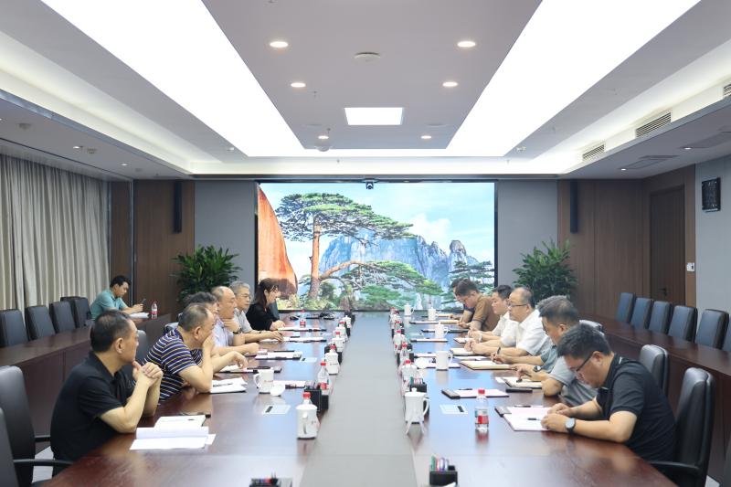 合肥市包河区区委副书记、区长李炜一行到公司调研